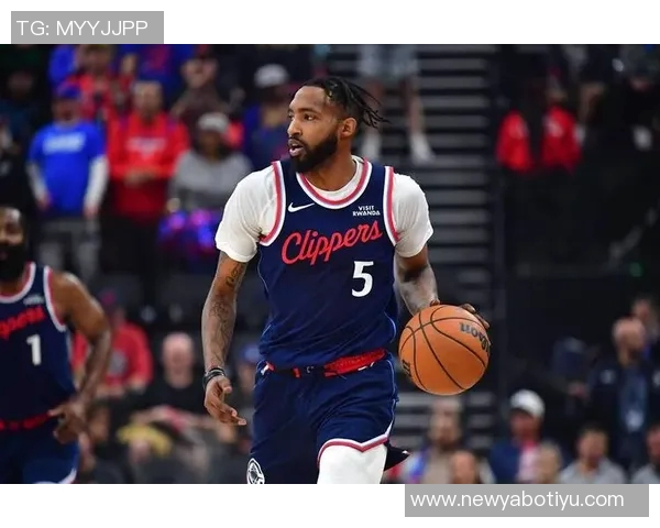 小琼斯专注比赛表现不在乎裁判判罚全力以赴追求胜利 小琼斯专注比赛表现不在乎裁判判罚全力以赴追求胜利