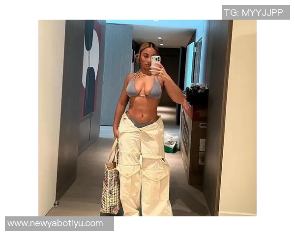 哈登新女友与查尔莫斯有过孩子还曾与路威热吻引发热议 哈登新女友与查尔莫斯有过孩子还曾与路威热吻引发热议