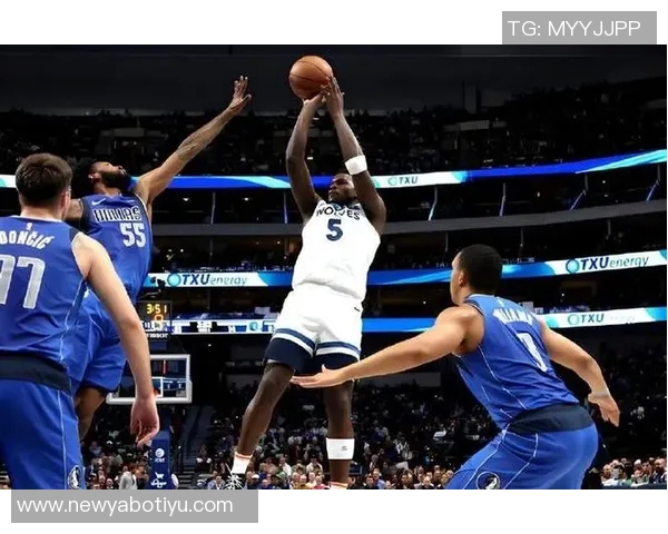 奥利尼克替补表现出色19分钟贡献10分5板3助2断正负值高达15 奥利尼克替补表现出色19分钟贡献10分5板3助2断正负值高达15