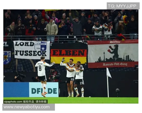 宽萨首秀成英格兰队史第1297位球员荣获纪念帽子庆祝新里程碑