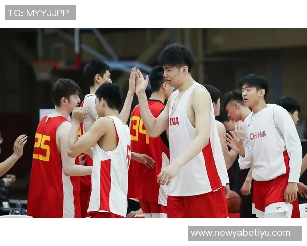 杨瀚森称赞夏普实力超群自信表示若有其弹跳必定能夺状元